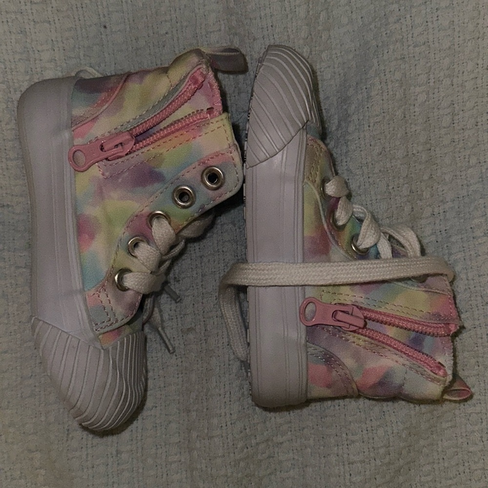 Cat & Jack High-Top Sneakers - Size 6 Toddler